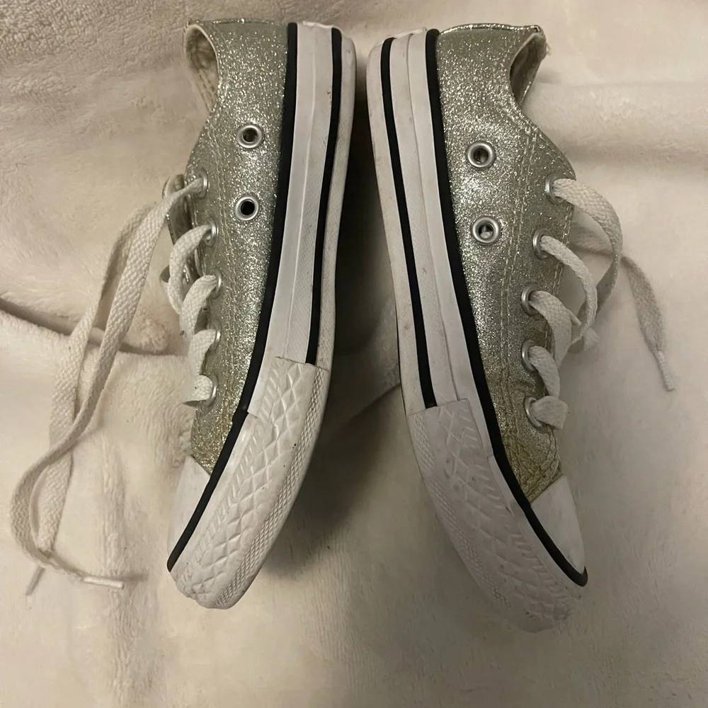 Y2K Glitter Disco Aesthetic Converse Kids Silver Low Top Sneaker 11 641727C